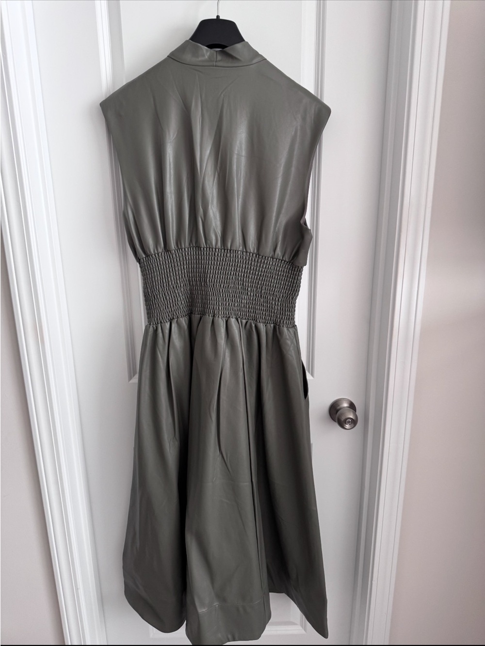 The Tommie Cap-Sleeve Smocked Front-Zip Shirt Dress by Anthropologie - Picture 6 of 7